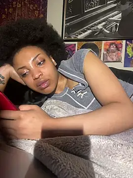 KimiAqua online show from 03.14.25