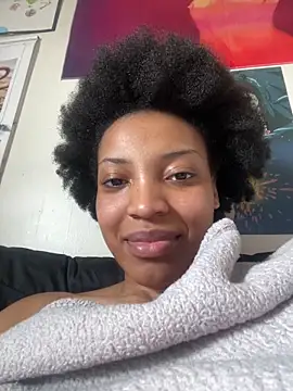 KimiAqua online show from 03.16.25