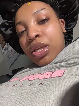 KimiAqua online show from 03.23.25