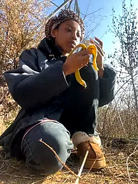 KimiAqua online show from 11.20.25