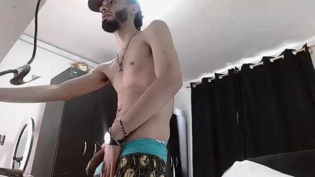 Snapshot of badanyboy chatting on 11.29.25 badanyboy online show from 11.29.25