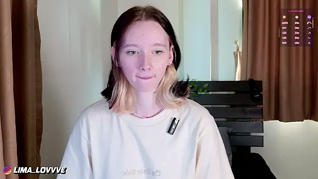 Snapshot of LimaLexxx chatting on 02.06.26 LimaLexxx online show from 02.06.26