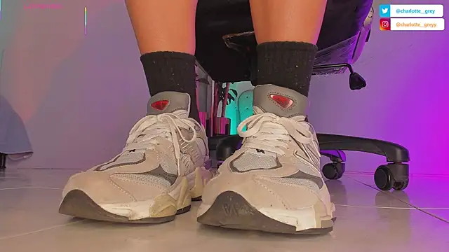 charlotte  grey online show from 09.22.25