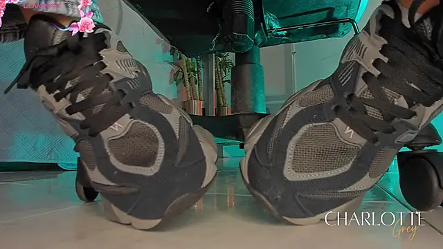 charlotte  grey online show from 01.08.26