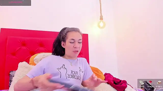 Mia thompson 19 online show from 02.20.25