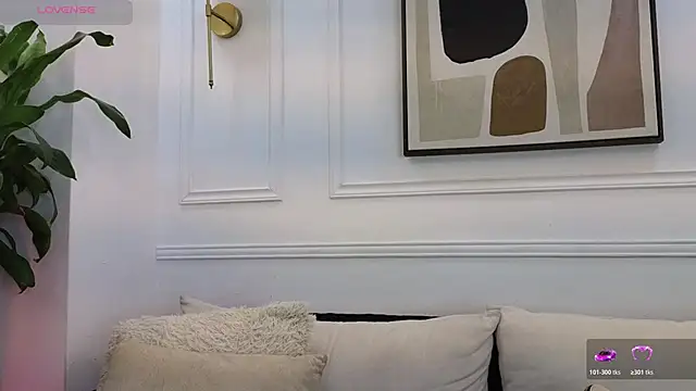 Snapshot of Mia_thompson_19 chatting on 02.24.26 Mia thompson 19 online show from 02.24.26