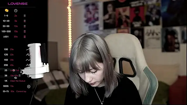 Snapshot of Traharaa chatting on 02.10.26 Traharaa online show from 02.10.26