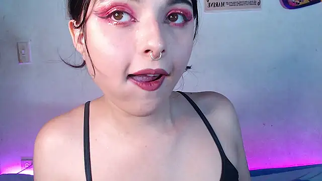 elizabethtaylorxxx online show from 12.16.24