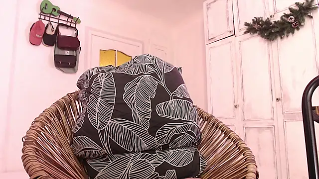 Snapshot of Mayrumey chatting on 01.05.25 Mayrumey online show from 01.05.25