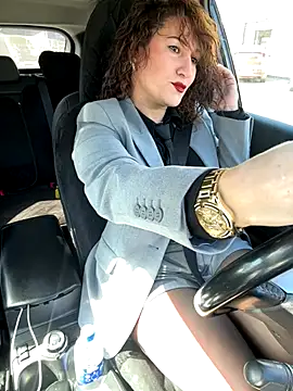 Snapshot of ZhenjaPoledance chatting on 09.13.25 ZhenjaPoledance online show from 09.13.25