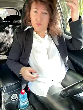 Snapshot of ZhenjaPoledance chatting on 09.16.25 ZhenjaPoledance online show from 09.16.25