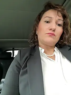 Snapshot of ZhenjaPoledance chatting on 09.27.25 ZhenjaPoledance online show from 09.27.25