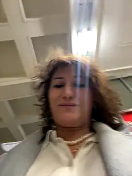 Snapshot of ZhenjaPoledance chatting on 10.03.25 ZhenjaPoledance online show from 10.03.25