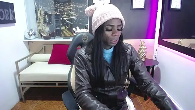 Snapshot of enderlis chatting on 03.19.25 enderlis online show from 03.19.25