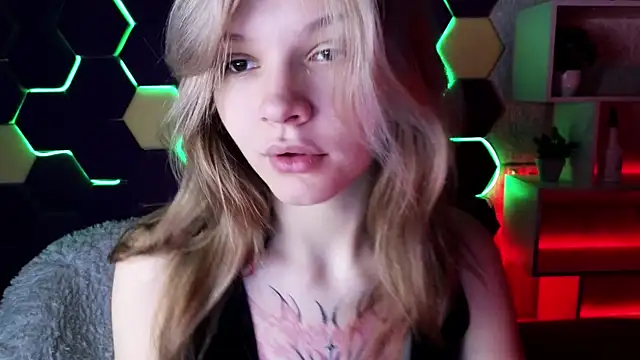 LitaBrom online show from 12.25.24