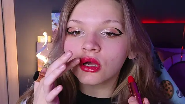 LitaBrom online show from 03.17.25