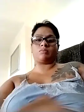 LUSTFULLTRISHA online show from 01.08.26