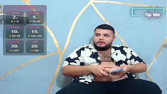 Snapshot of damian_chubby chatting on 10.11.25 damian chubby online show from 10.11.25