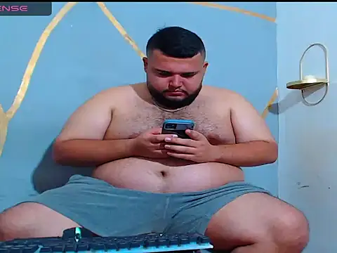 Snapshot of damian_chubby chatting on 11.14.25 damian chubby online show from 11.14.25