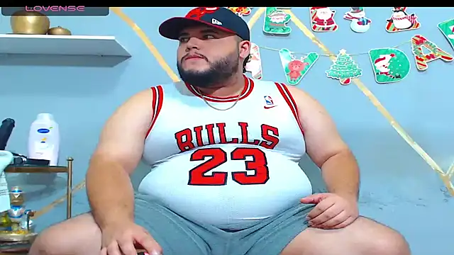 Snapshot of damian_chubby chatting on 11.28.25 damian chubby online show from 11.28.25