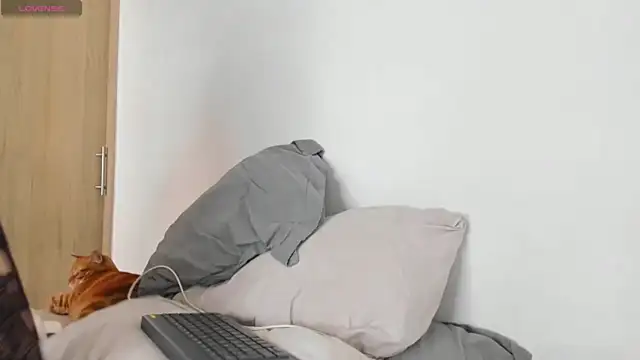 Snapshot of honeyann08 chatting on 01.20.25 honeyann08 online show from 01.20.25