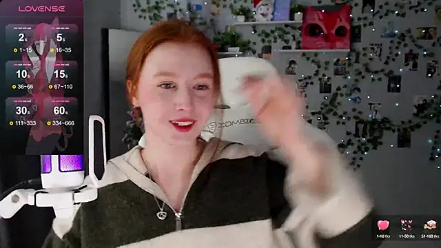 Snapshot of Meow_babe chatting on 12.20.24 Meow babe online show from 12.20.24