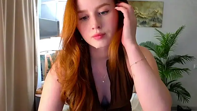 Snapshot of Meow_babe chatting on 11.01.25 Meow babe online show from 11.01.25