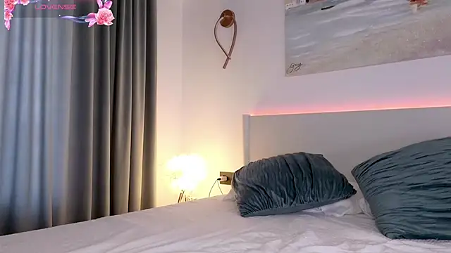 ReyaSophia online show from 09.13.25