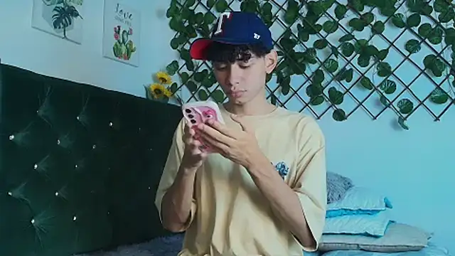 Snapshot of Daviid_laidd chatting on 03.22.25 Daviid laidd online show from 03.22.25