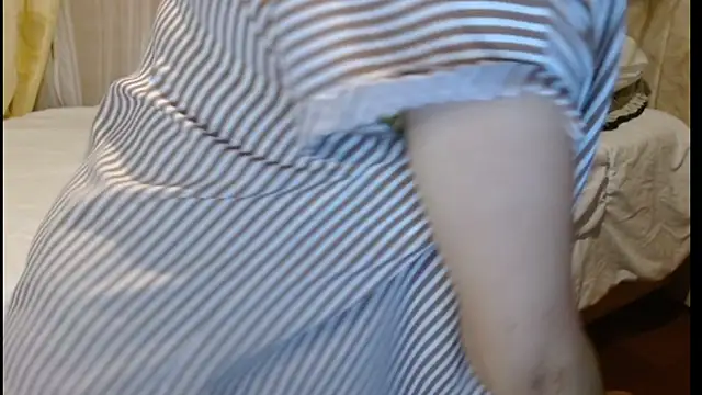 italagomez  online show from 02.24.25