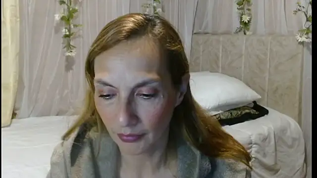 italagomez  online show from 03.05.25