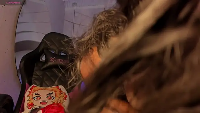 IamNayuta online show from 03.13.25