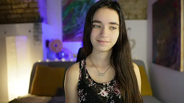 Snapshot of Gia_Paige18 chatting on 12.17.24 Gia Paige18 online show from 12.17.24