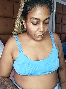 ELLA KELLY online show from 10.10.25