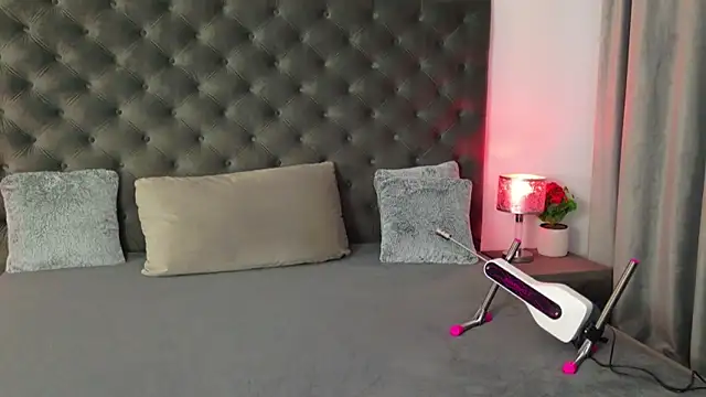 KrisNoir online show from 10.11.25