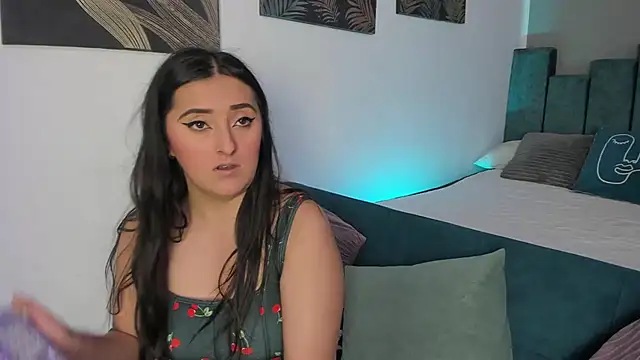 Kathia Morelli online show from 10.18.25