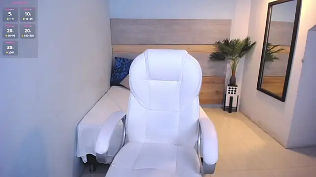 Snapshot of Violetta_rainbow chatting on 12.21.24 Violetta rainbow online show from 12.21.24