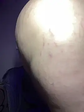 Snapshot of Wakayama_Akae chatting on 02.27.25 Wakayama Akae online show from 02.27.25