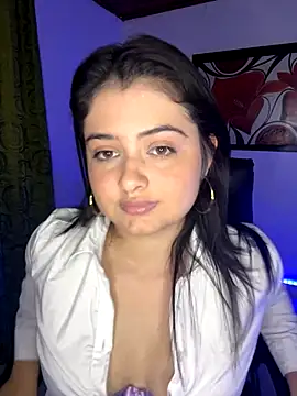 Stephania 18 online show from 12.03.24