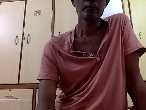 Snapshot of Lookin4Kinky_Partner chatting on 11.18.25 Lookin4Kinky Partner online show from 11.18.25