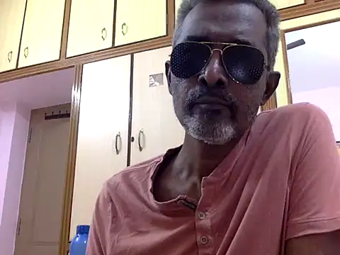 Snapshot of Lookin4Kinky_Partner chatting on 01.14.26 Lookin4Kinky Partner online show from 01.14.26