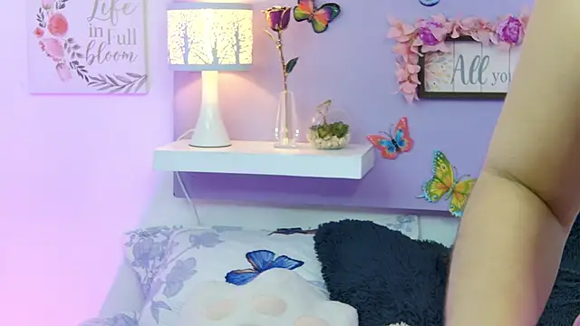 ChloeRem online show from 10.23.25