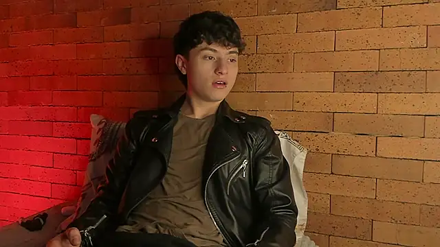 Ares Dickson online show from 12.31.24