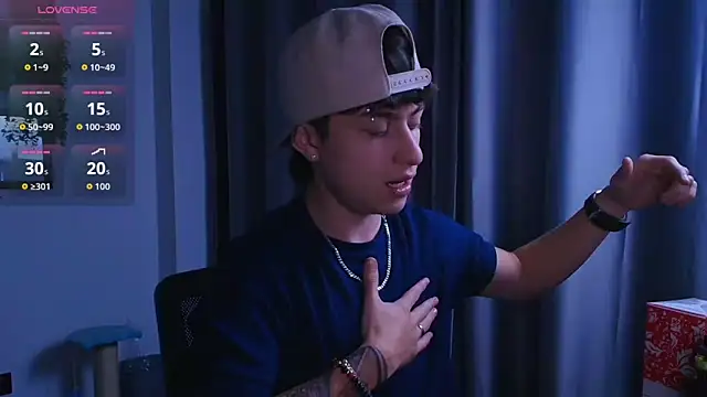 Ares Dickson online show from 10.21.25