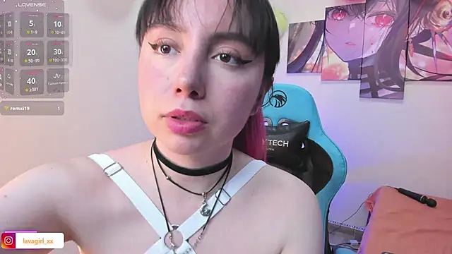 Snapshot of Julieta_cott chatting on 03.04.26 Julieta cott online show from 03.04.26