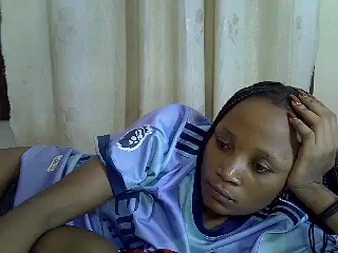 Snapshot of SpicyPetite chatting on 02.23.25 SpicyPetite online show from 02.23.25