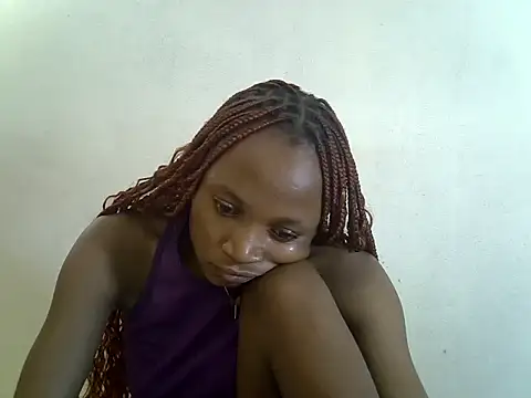 Snapshot of SpicyPetite chatting on 09.09.25 SpicyPetite online show from 09.09.25