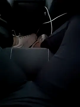 GatitaXD27 online show from 12.29.24