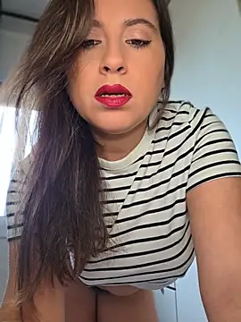 Snapshot of GatitaXD27 chatting on 03.24.26 GatitaXD27 online show from 03.24.26