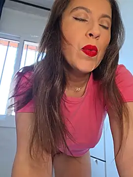 Snapshot of GatitaXD27 chatting on 04.11.26 GatitaXD27 online show from 04.11.26